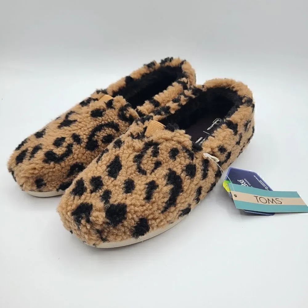 NEW Toms Doe Leopard Fleece Faix Fur Alpargatas NWT